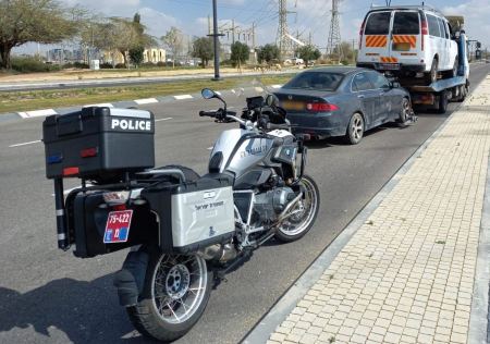 اعتقال سيدة من الجنوب بالقيادة من دون رخصة